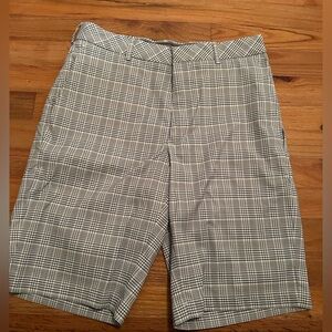 Walter Hagen Gray Flat Front Golf Shorts